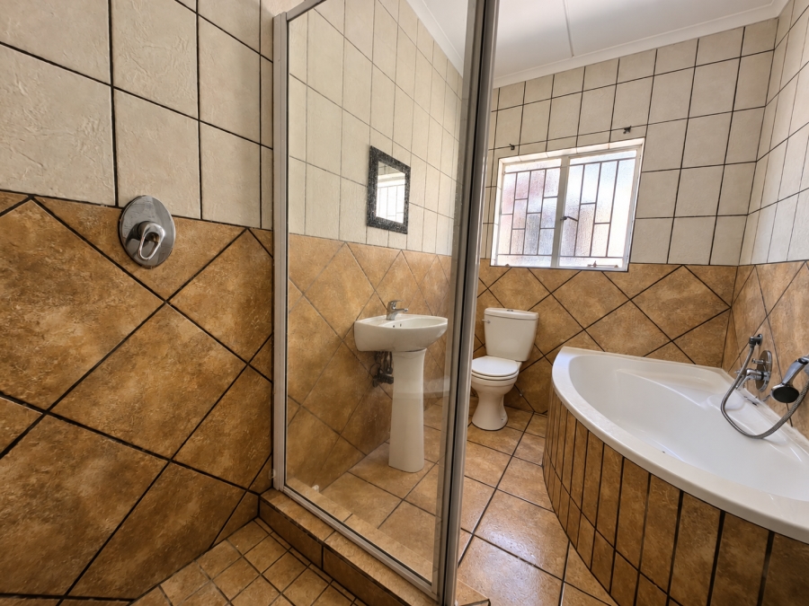 3 Bedroom Property for Sale in Bergsig North West